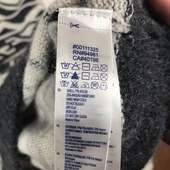 Forever 21 Sweater Aztec Angora Rabbit Hair Blend Women Size Medium - Picture 4 of 5